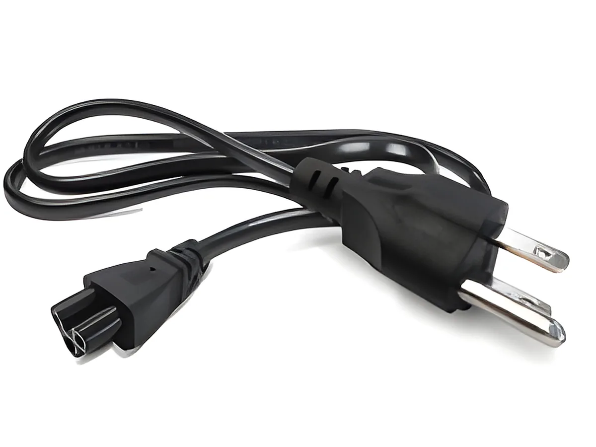 Cargador Xtech - Kit adaptador de corriente - cbl universal 3 pines